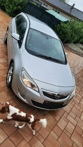 Rozpredam Opel astra j