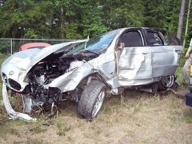 bmw rozpredaj na suciastky	x5 3.0d 2004 facelift