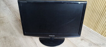 LCD monitor Samsung 2233SN