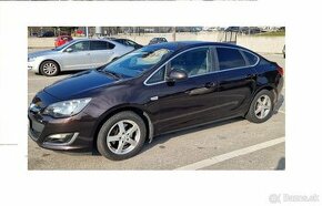 Top stav Opel Astra J 2013 Cosmo sedan 1.7 CDTi - 1