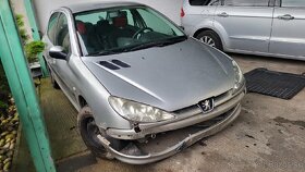 PEUGEOT 206 1.4 E V celku ,alebo aj diely