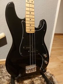 Bass gitara