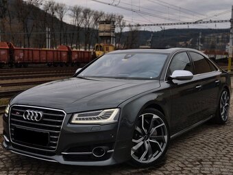 Audi S8 4.0TFSI V8 Quattro