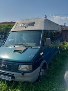 Iveco Daily bus