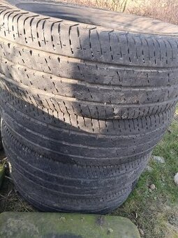 Predám zimné pneumatiky 4ks 215/75r16c