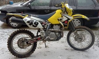 Suzuki drz400