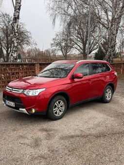 Mitsubishi Outlander 2.2 diesel  2015 SR