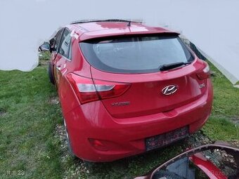 Rozpredam hyundai i30 1.6 81kw D4FB 2013 - 1