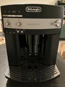 DeLonghi Magnifica kávovar