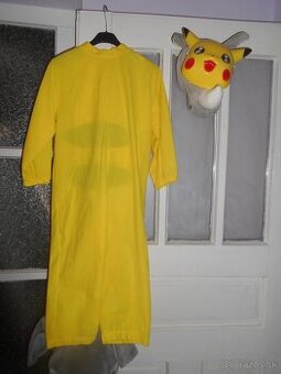 karnevalovy kostym pikachu