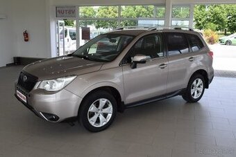 Subaru Forester 2,0 D, XEN,LED,kamera,WEBASTO,