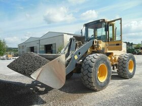 Volvo L70B, kolový nakladač