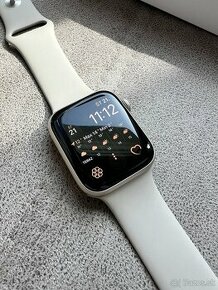 Apple Watch SE (2022) 44 mm Hviezdne biely hliník s hviezdne