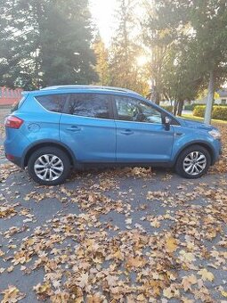 Ford Kuga pohon 4x4 benzín