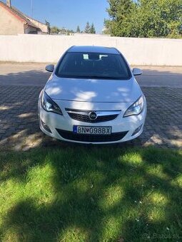 Opel Astra J