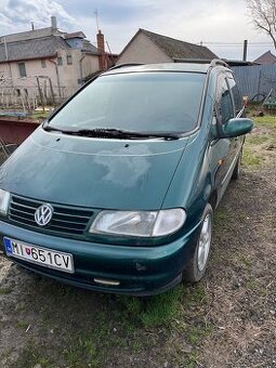 Volkswagen Sharan - 1