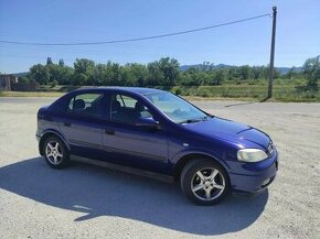 Opel Astra 1.4 16V - 1