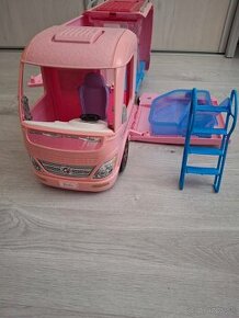 Karavan Barbie