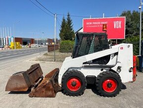 Šmykovy nakladač Bobcat 863, 2 lyžice uzavretá kabína, UNC