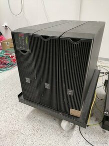 APC Smart UPS RT 10000 - 1