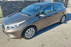 Kia ceed 2013