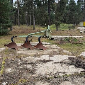 Pluhy a brány za traktor