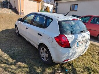 Predám Kia ceed 1,6Crdi