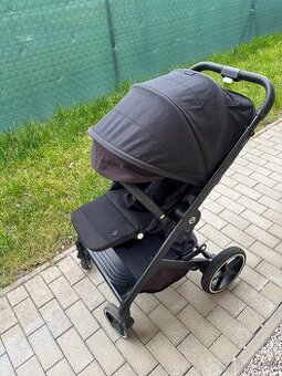 Cybex balios s lux 2022