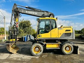 Kolové rypadlo VOLVO EW160D, rototilt Engcon s kleštěmi - 1