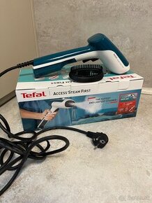 PREDÁM - Naparovač odevov Tefal -ACCESS STEAM FIRST DT6131E0