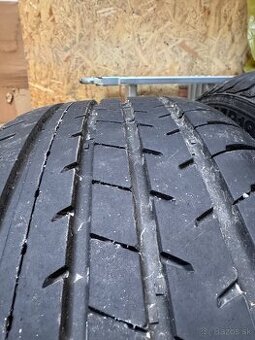 Predám gumy 245/45 R19