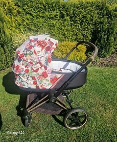 Cybex priam  spring blossom light