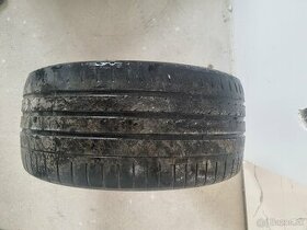 Good Year eagle F1 245/35 R19.