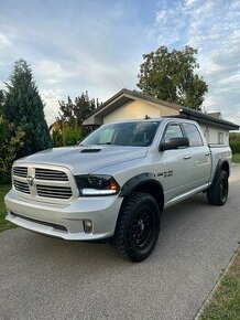 Predám Dodge RAM 1500 5.7 HEMI BIGHORN - 1