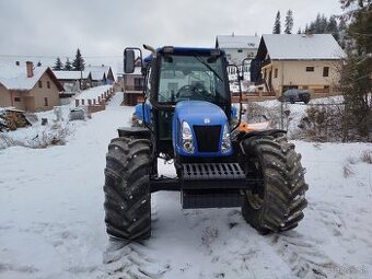 New Holland, traktor