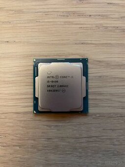 Predám procesor Intel Core i5 8400 - 1