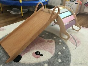 Montessori detska hojdačka so šmyklavkou