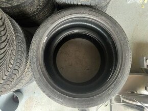 275/40 ZR20 Pirelli - 1