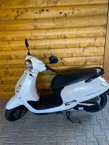 Skúter Fiddle 125i