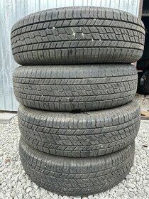 215/70 R16