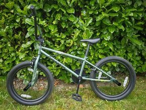 Bicykel BMX