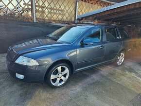 ŠKODA OCTAVIA COMBI 2.0 TDI DSG