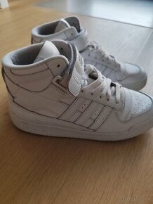 Adidas Forum