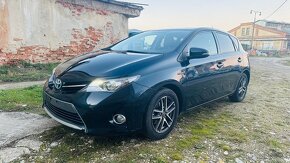 Toyota Auris 1.8 I VVT -i Hybrid AT