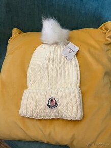 Moncler čiapka biela