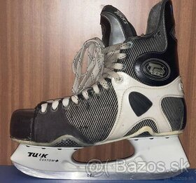 CCM TACKS 1052