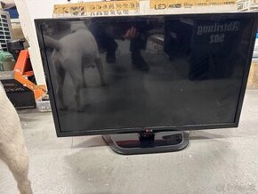 Predam televizor 32” LG 32LN5400