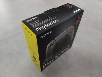 Playstation 5 DualSense 30th Anniversary edition