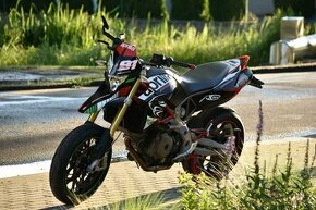 Aprilia Dorsoduro 750 - 1