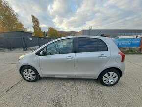 Toyota Yaris 1.33i AUTOMAT rok 2007